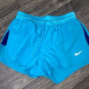 Nike Shorts 🌼 Daisy Deal🌼